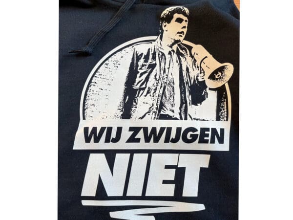 'Wij zwijgen niet' hoodie - Afbeelding 2
